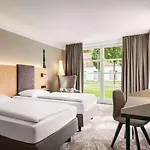 Vienna House Easy By Wyndham מלון 4*