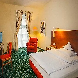 Vienna House Easy By Wyndham 4*