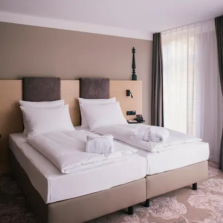 Vienna House Easy By Wyndham 酒店 4*