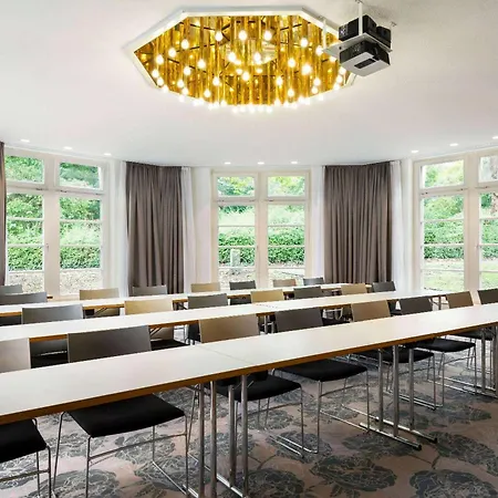 Vienna House Easy By Wyndham 4* קסטרופ-ראוקסל