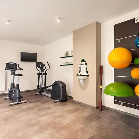 Vienna House Easy By Wyndham 4* קסטרופ-ראוקסל