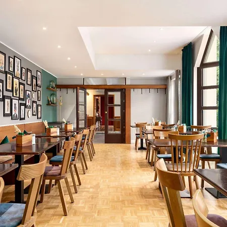 酒店 Vienna House Easy By Wyndham 4*