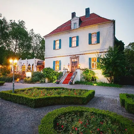 Vienna House Easy By Wyndham 酒店 4*