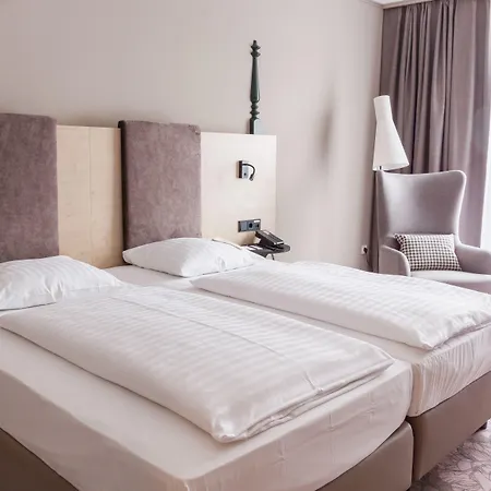 Vienna House Easy By Wyndham 酒店