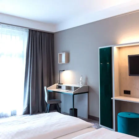 Vienna House Easy By Wyndham 4*