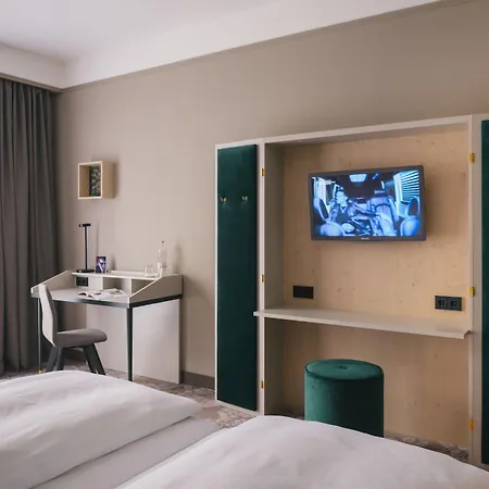 מלון Vienna House Easy By Wyndham קסטרופ-ראוקסל