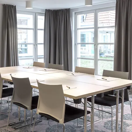 酒店 Vienna House Easy By Wyndham 4*