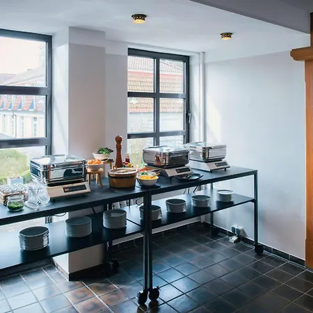 Vienna House Easy By Wyndham מלון 4*