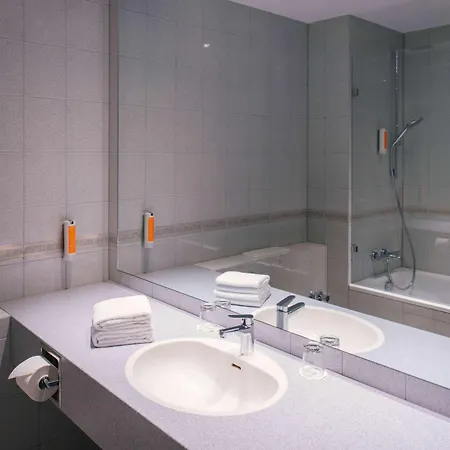 酒店 Vienna House Easy By Wyndham 4*