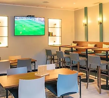 Vienna House Easy By Wyndham Hotel 4*