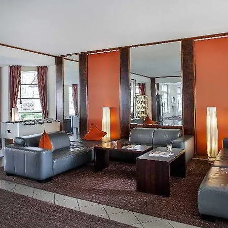 מלון Vienna House Easy By Wyndham קסטרופ-ראוקסל