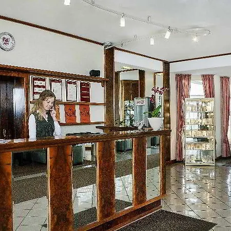 מלון Vienna House Easy By Wyndham 4*