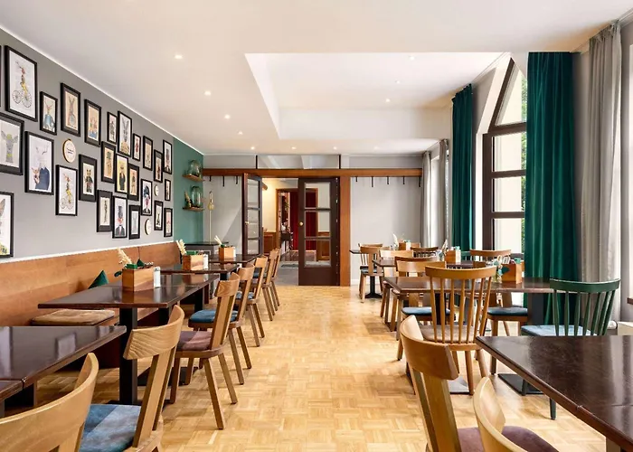 Hotel Vienna House Easy By Wyndham 4*