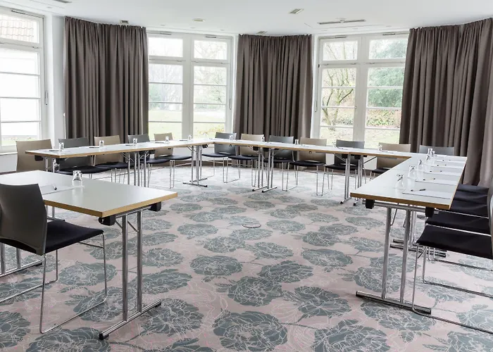 Hotel Vienna House Easy By Wyndham 4*