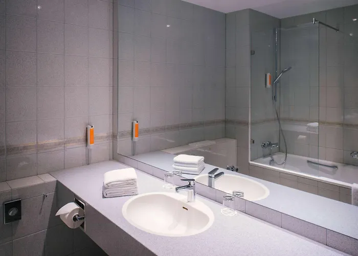 Hotel Vienna House Easy By Wyndham 4*