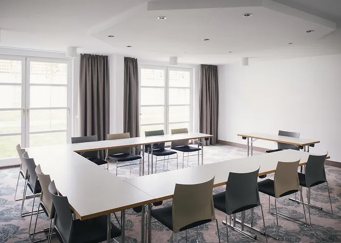 Vienna House Easy By Wyndham 4*